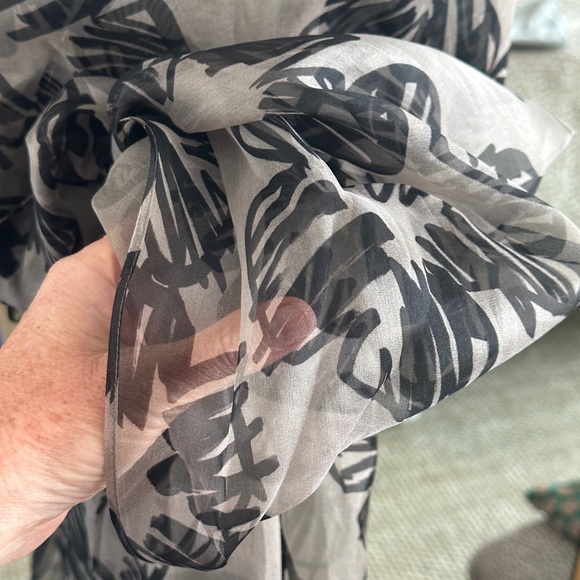 Sheer halter glamorous to the Max (Mara)! - Picture 9 of 10